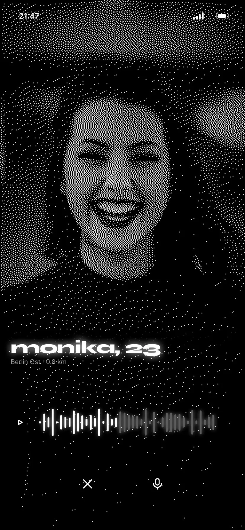 Monika, 23